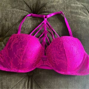 Victoria’s Secret very sexy push up bra. Size 34B